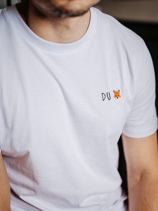 Model mit T-Shirt Du Fuchs Close Up
