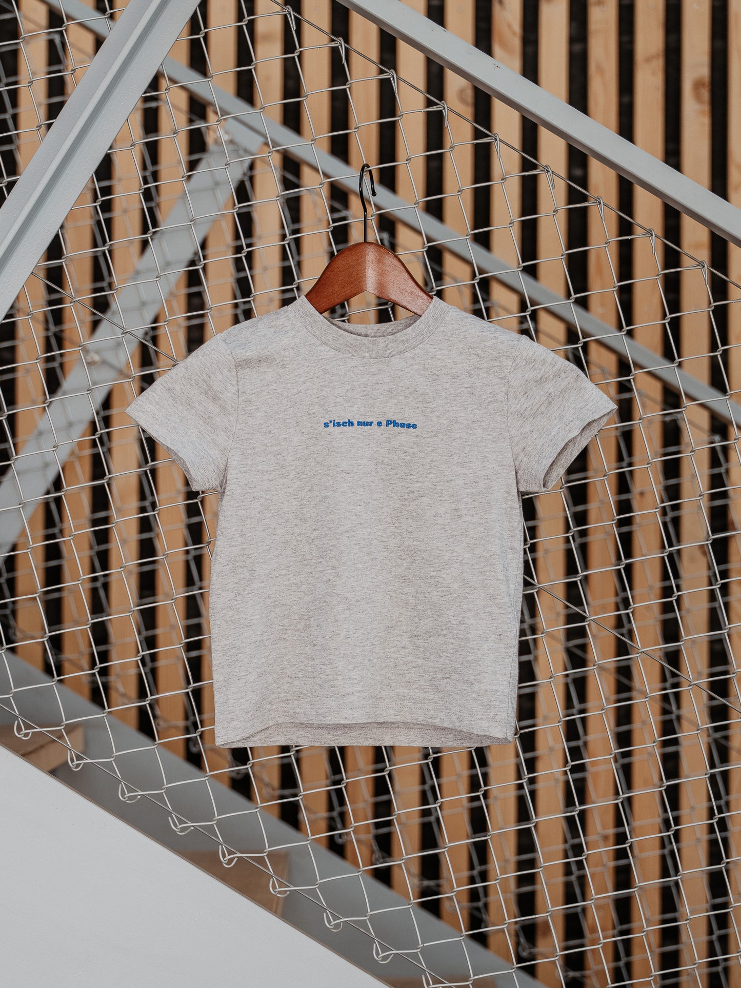Kids Shirt "s'isch nur e Phase"